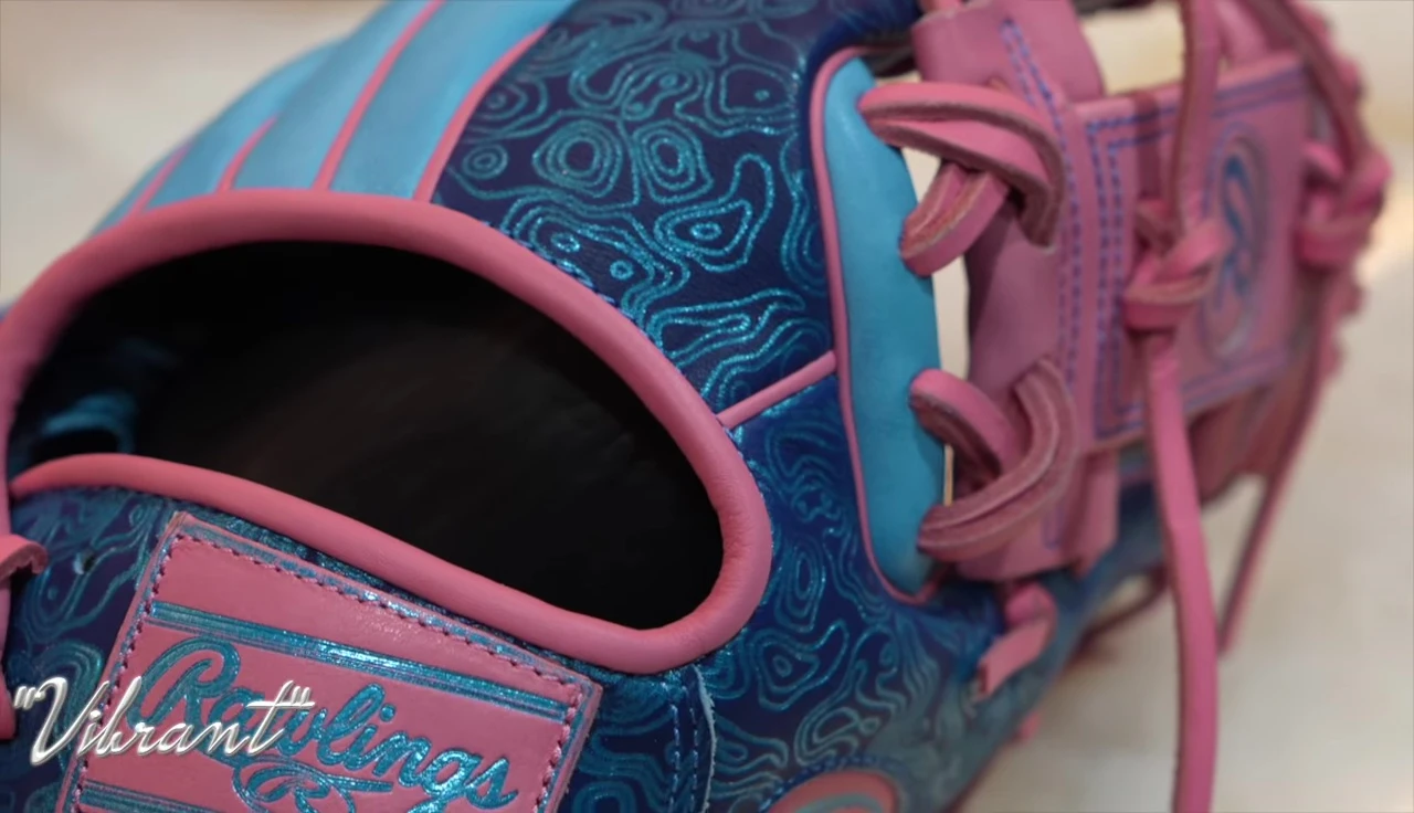 Mizuno Lavender Rush glove