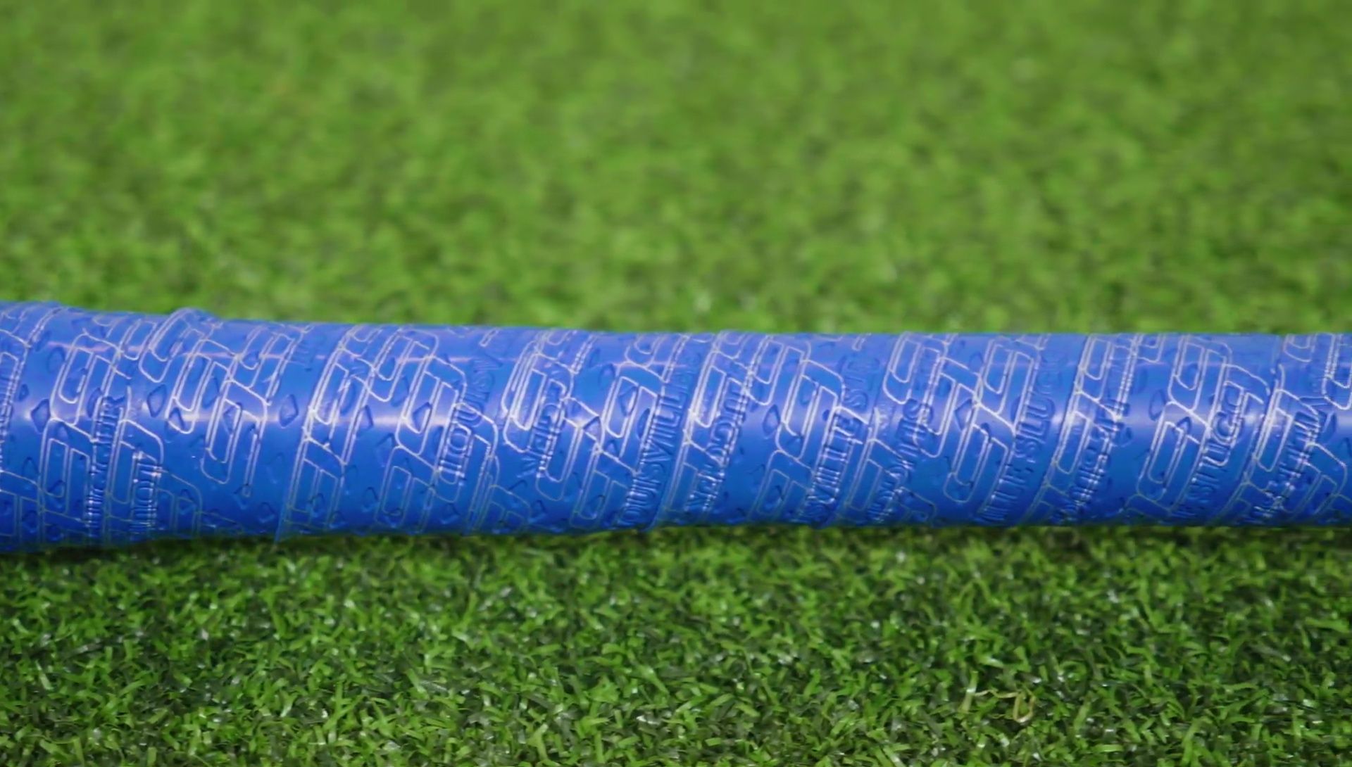 Close up of the grip showing the comfort features.