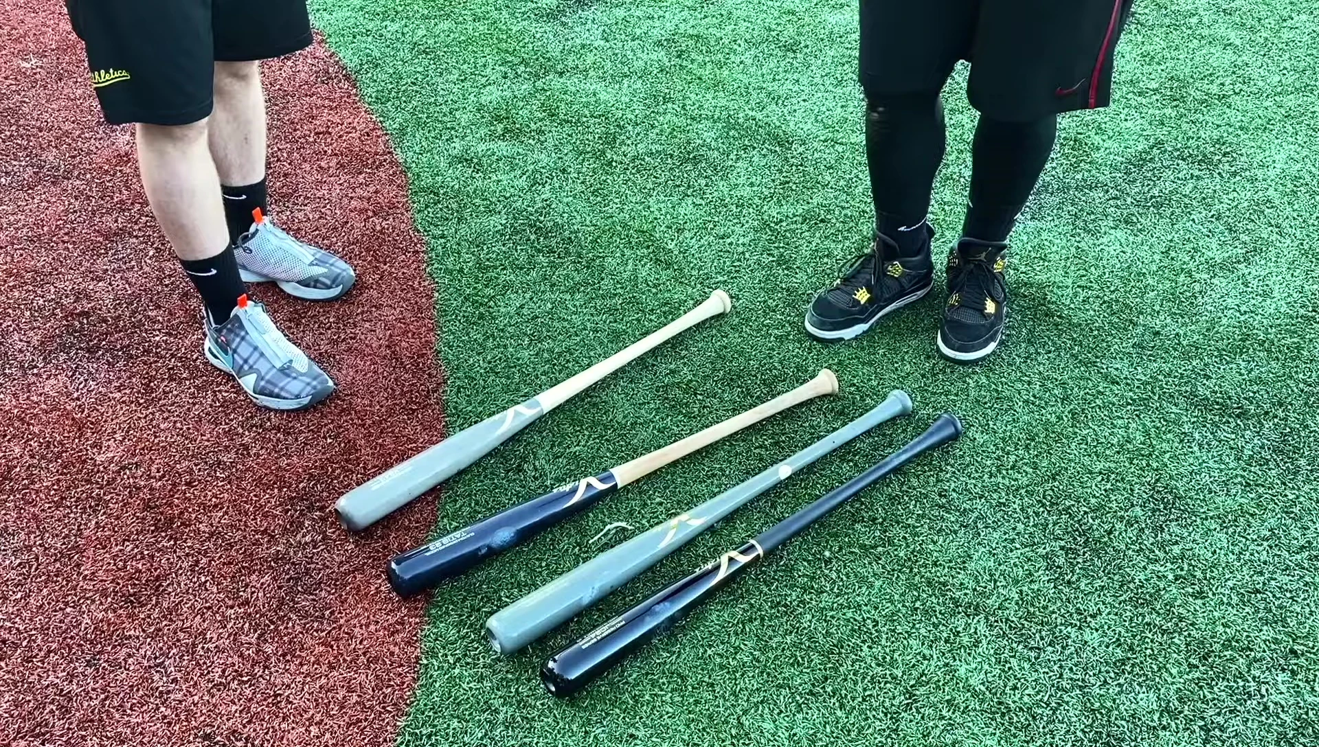 Will comparing the sweet spot size of the different bats.