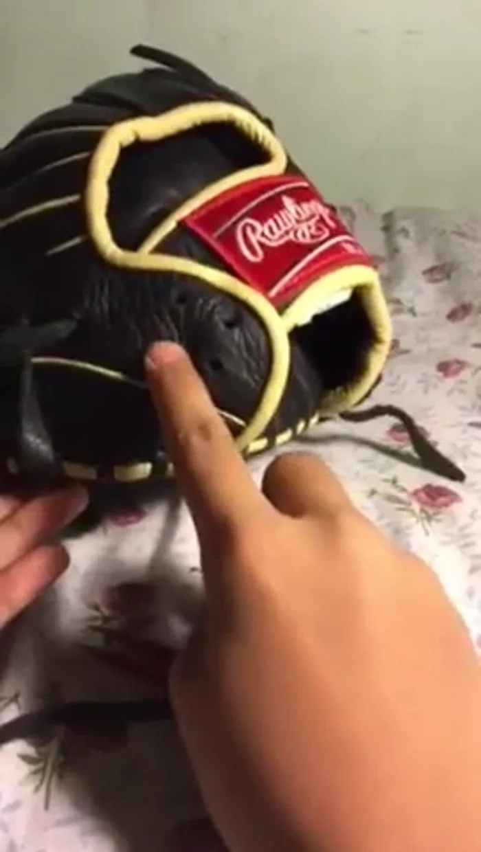 Position the lace with the rough side up.