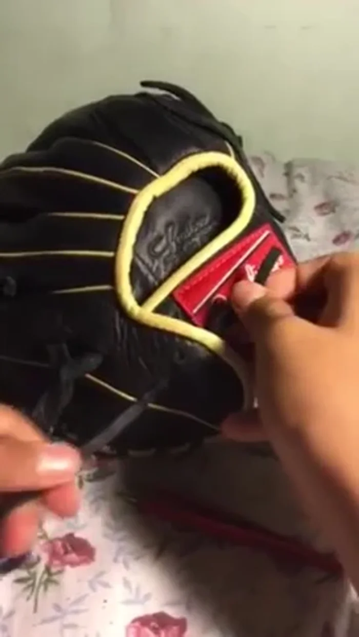 Position the lace with the rough side up.