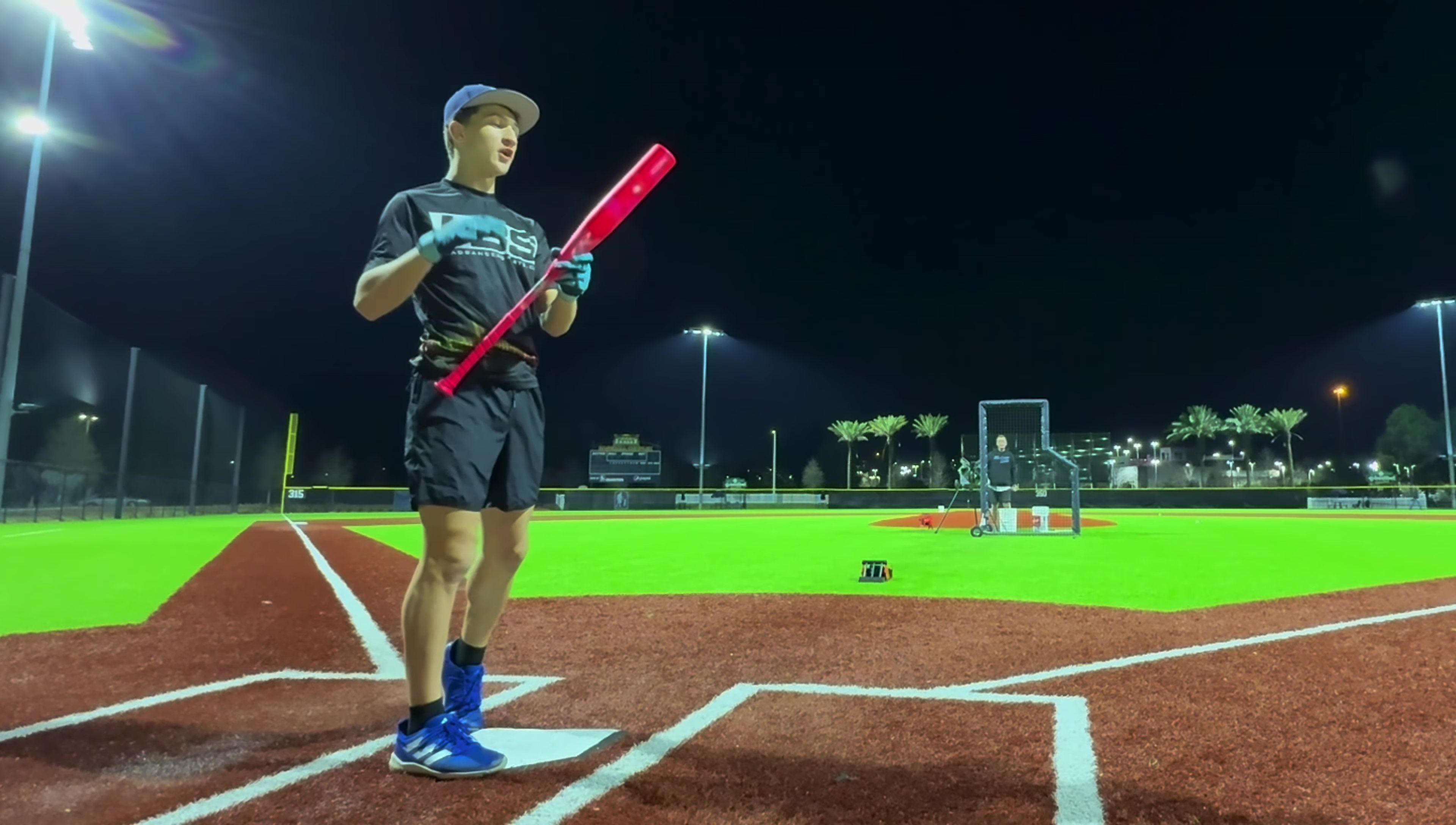 Comparison of weight between the two bats
