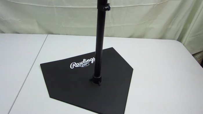 Showcase the compact, pizza-box-like packaging.