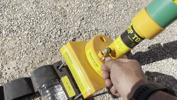 Set the Timer: Adjust the knob timer to control the time between pitches. Experiment to find a timing that allows you sufficient time to get into your batting stance.