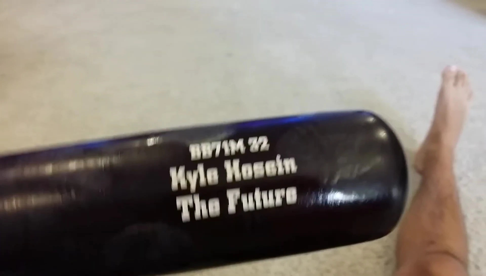 Bat shown to highlight its quality and pop