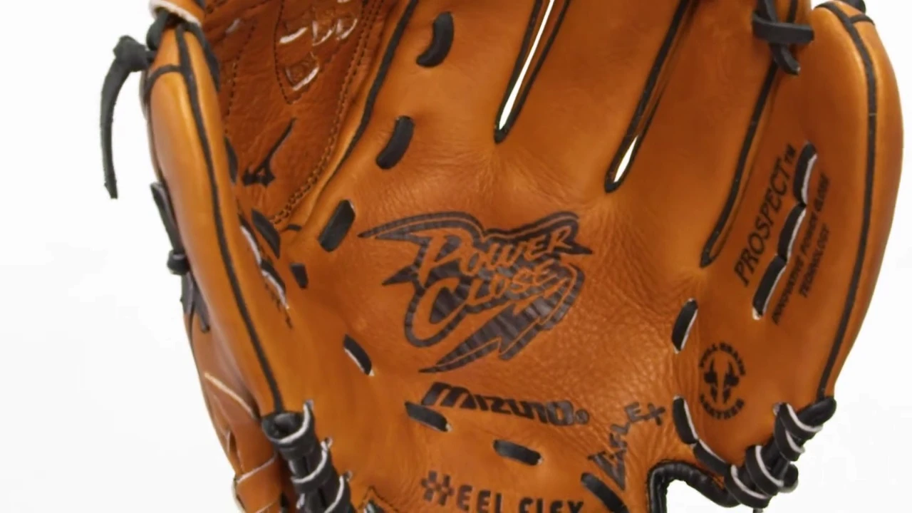 Image showcasing the glove's comfortable interior