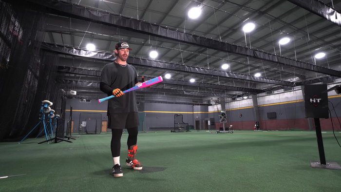 Introduce the Soldier Tank BB Cor bat and its previous review, highlighting a catastrophic end cap failure.