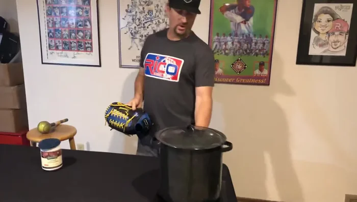 Fill a stockpot with about an inch of water and place it on a burner. Heat the water.