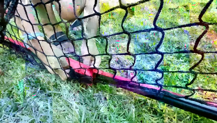 Secure the stand using velcro straps.