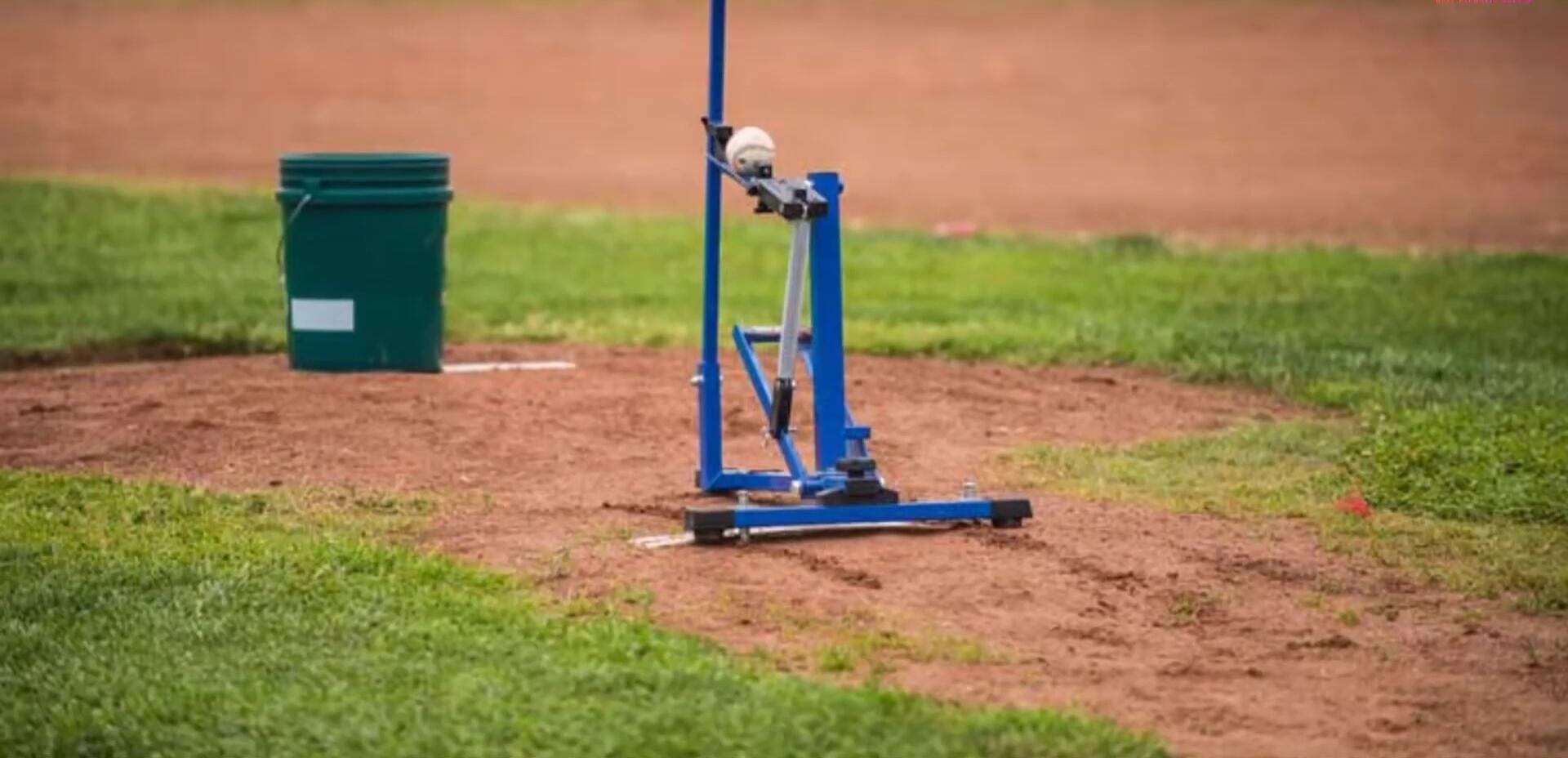 Ease of use demonstrated on the Louisville Slugger UPM45