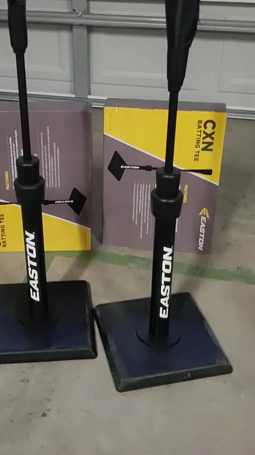 Close-up of the assembled Easton CXN batting tee