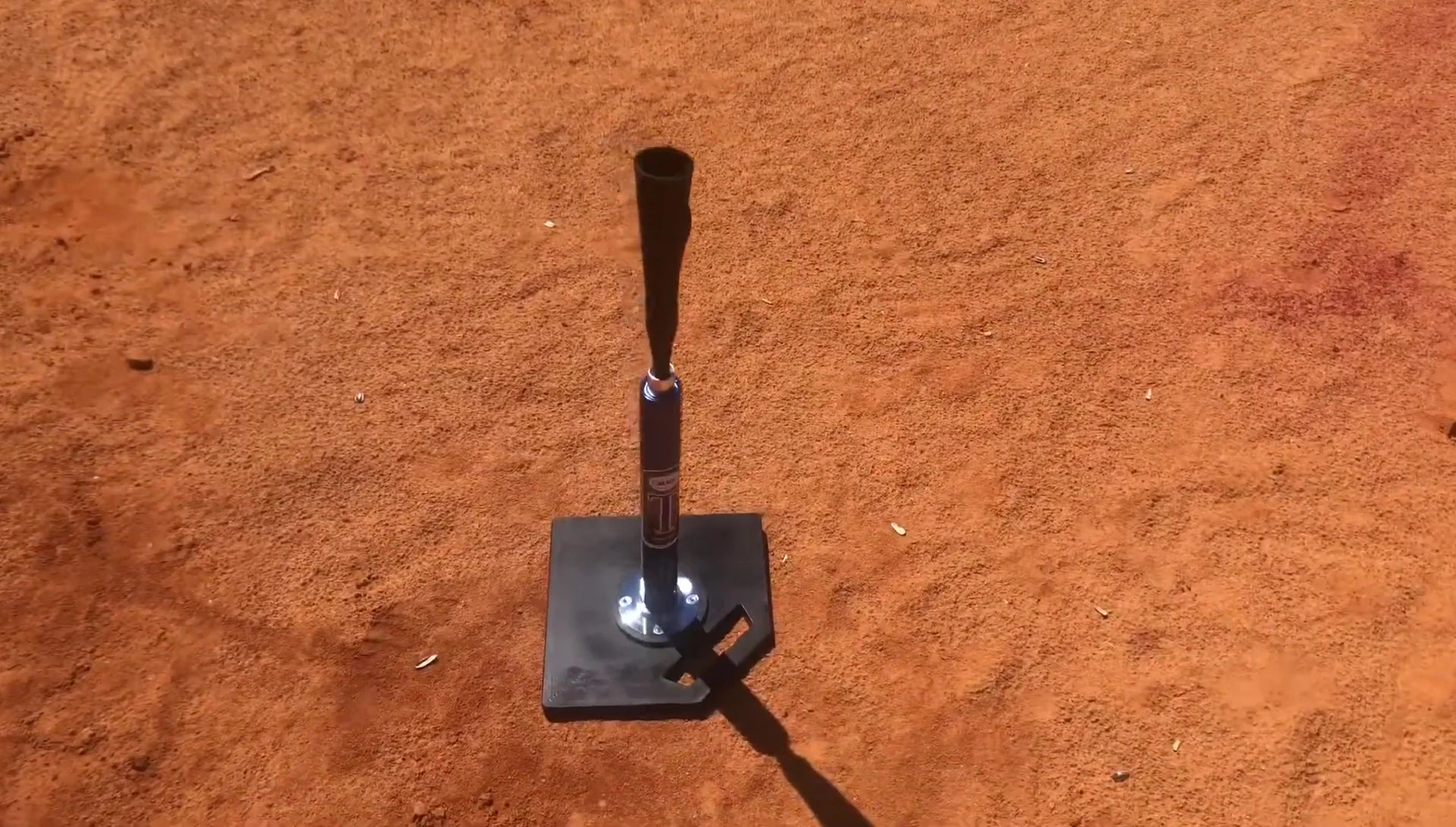 Comparison of Jugs and Tanner batting tees; price difference highlighted.