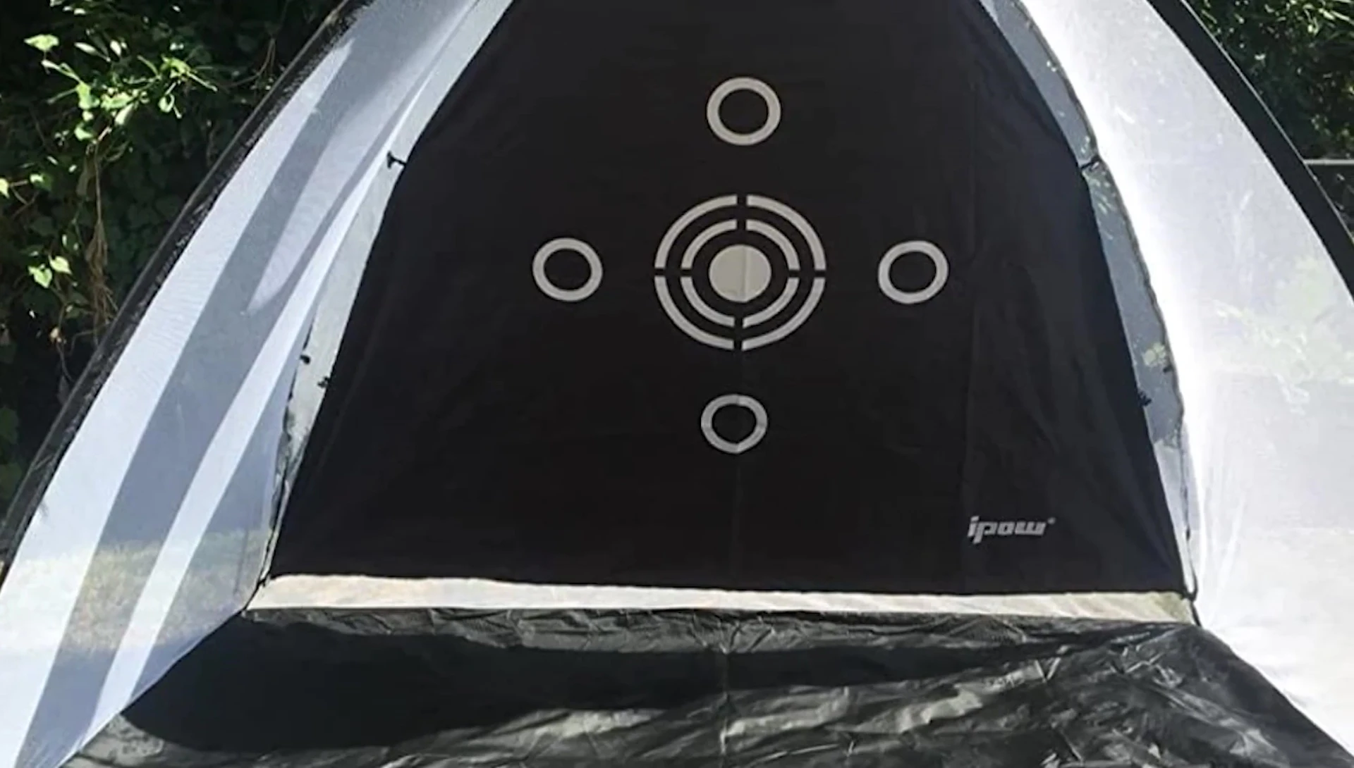 iPower net showing ground stakes for stability