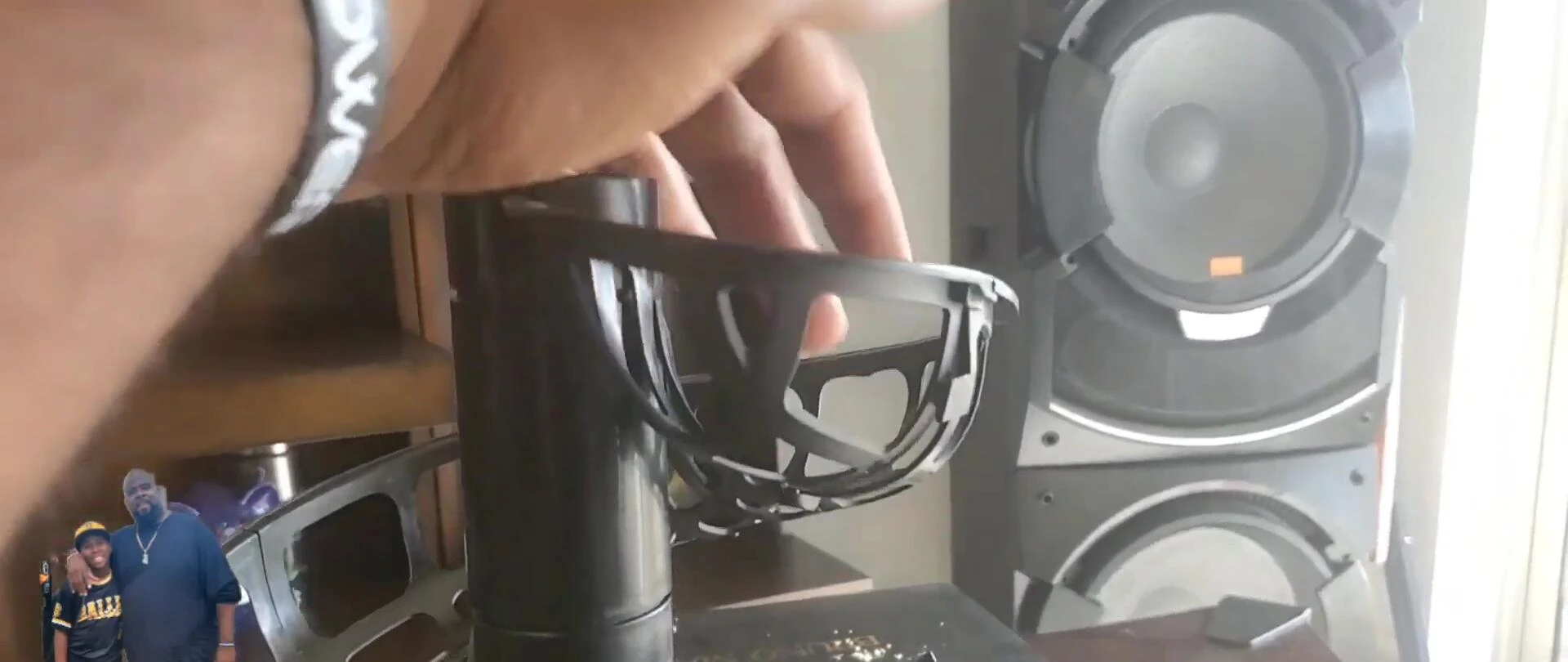 A detailed view of how the balls are loaded and released.