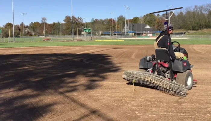 Finish by making smaller circles to knock down ruts and ensure even surface.