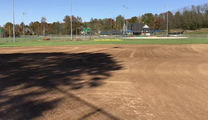 Finish by making smaller circles to knock down ruts and ensure even surface.